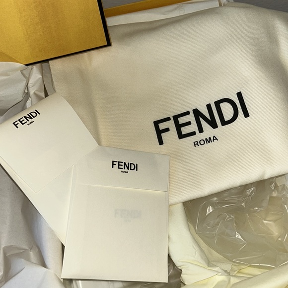 Fendi sneakers - Picture 8 of 8
